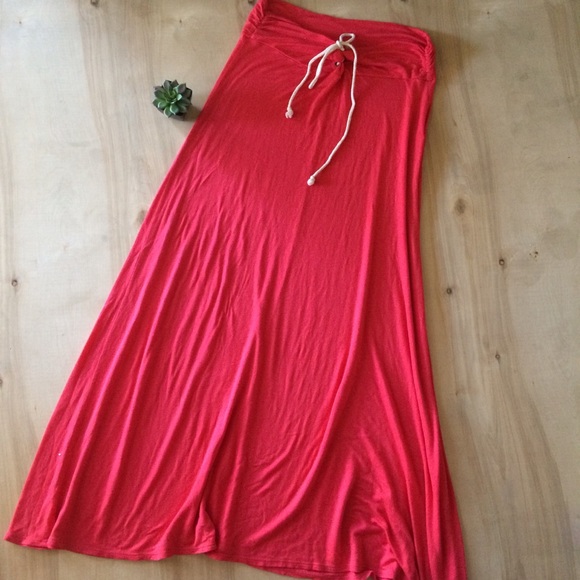 Free Kisses Dresses & Skirts - Free Kisses vibrant and twirly maxi skirt !